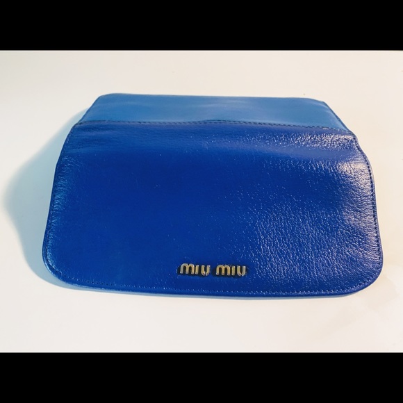 🔥🔥MIU MIU🔥🔥FLAP WALLET🔥🔥 - Picture 2 of 8